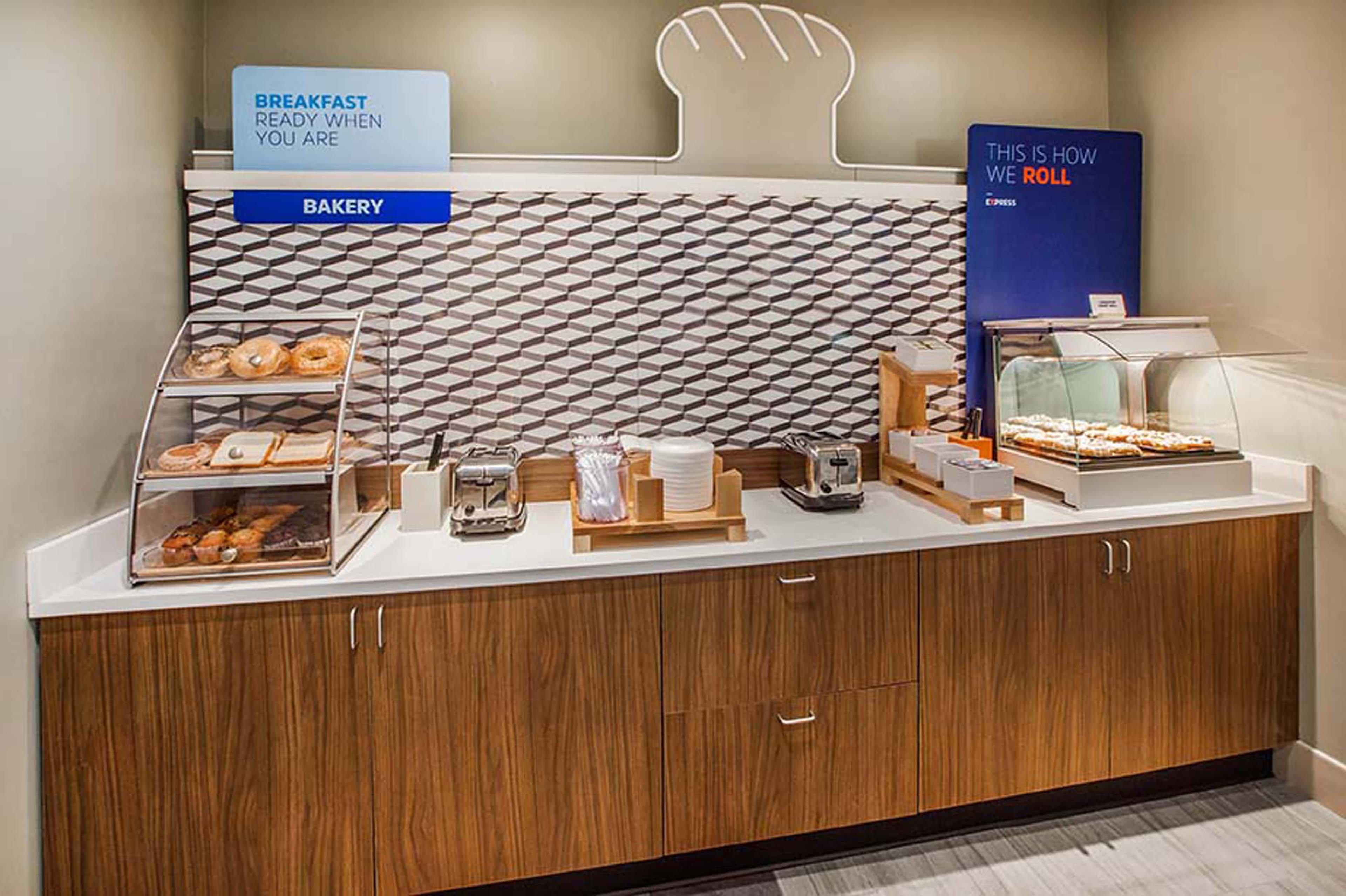 Holiday Inn Express Williamsburg North By Ihg Norge Kültér fotó